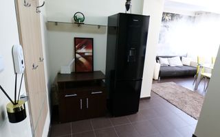 De închiriat apartament luminos 3 camere - Poză 8