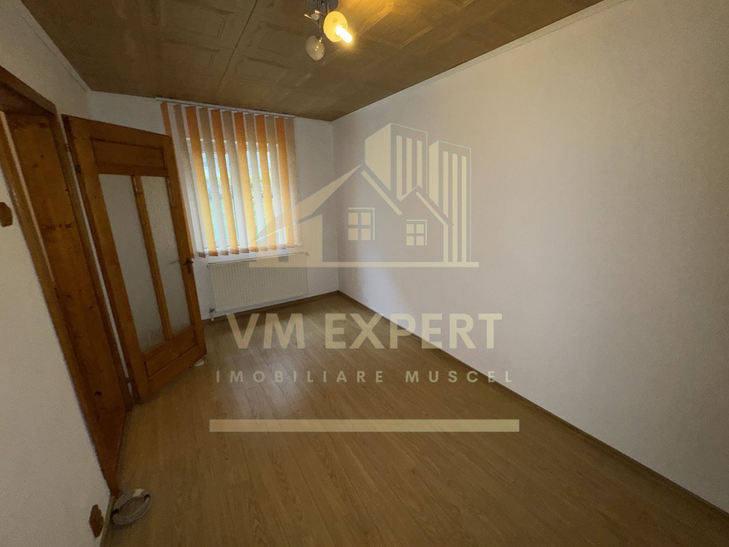 APARTAMENT 2 CAMERE PARTER VIṢOI CAMPULUNG - Poză 3