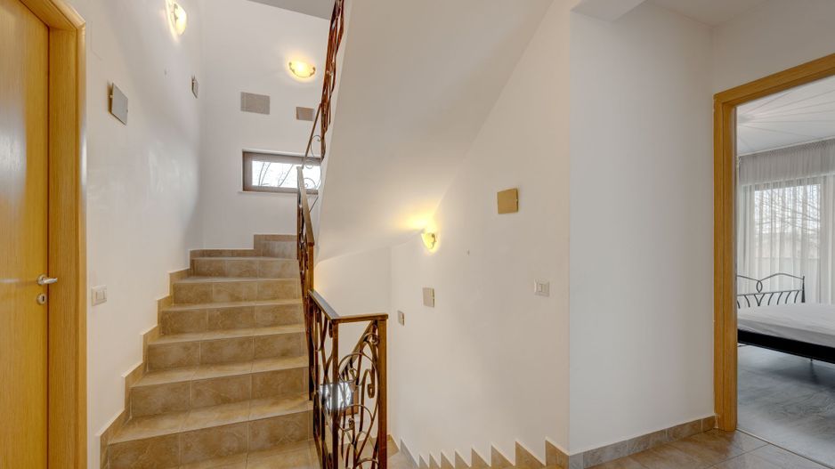 Vila de vanzare in Otopeni-central, zona linistita-Comision 0% - Poză 15