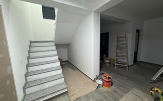 Sacalaz individuala P+E,Terasa,balcon,2 bai,5 camere,2 F.s - Poză 14