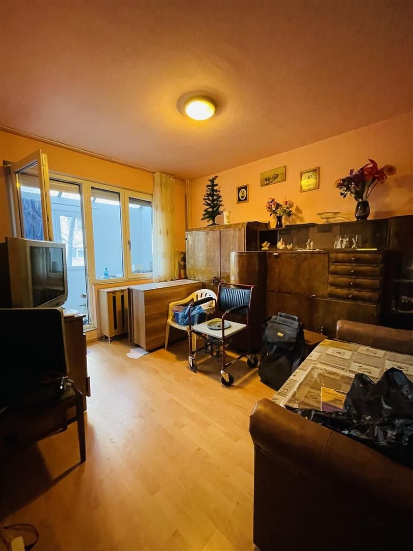 Apartamentï¿½cu 2ï¿½camere tip AN decomandat zona Iosia. - Poză 3