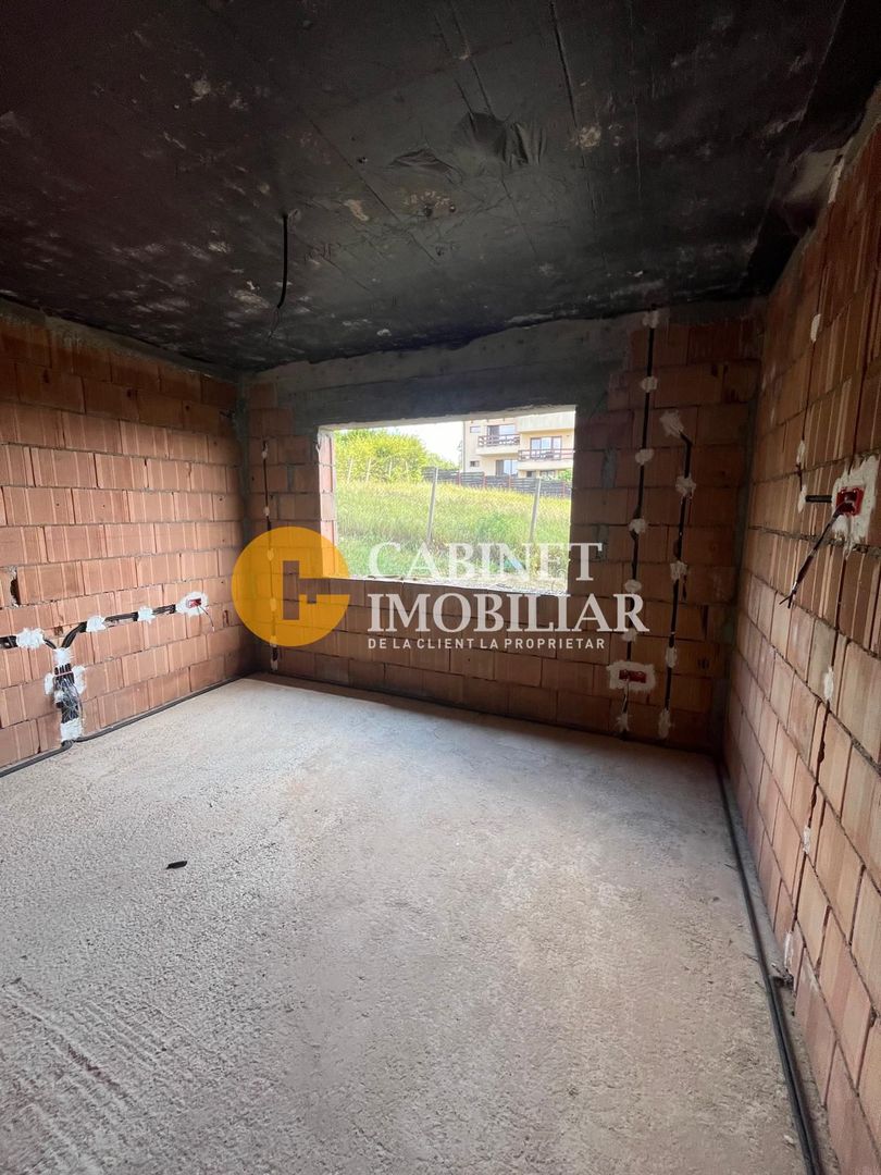 Duplex 5 Camere  3 Bai 124MP Intrare BREAZU cu VEDERE PANORAMICA - Poză 3