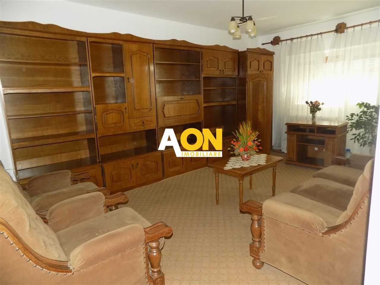 Apartament 3 cameredecomandat sub Stadion - Poză 1