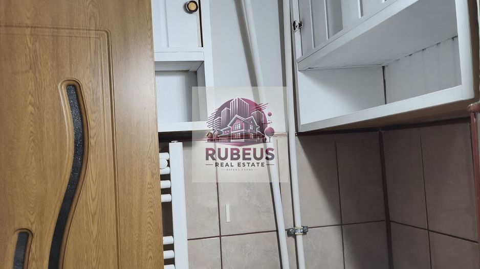 Mic la întreținere, bun la randament: apartament în Orșova - Poză 22