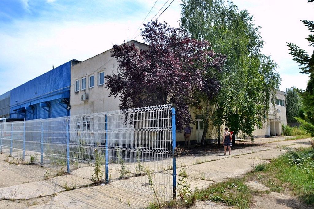 Mioveni - Hala, birouri, anexe, platforma De Inchiriat - Poză 12