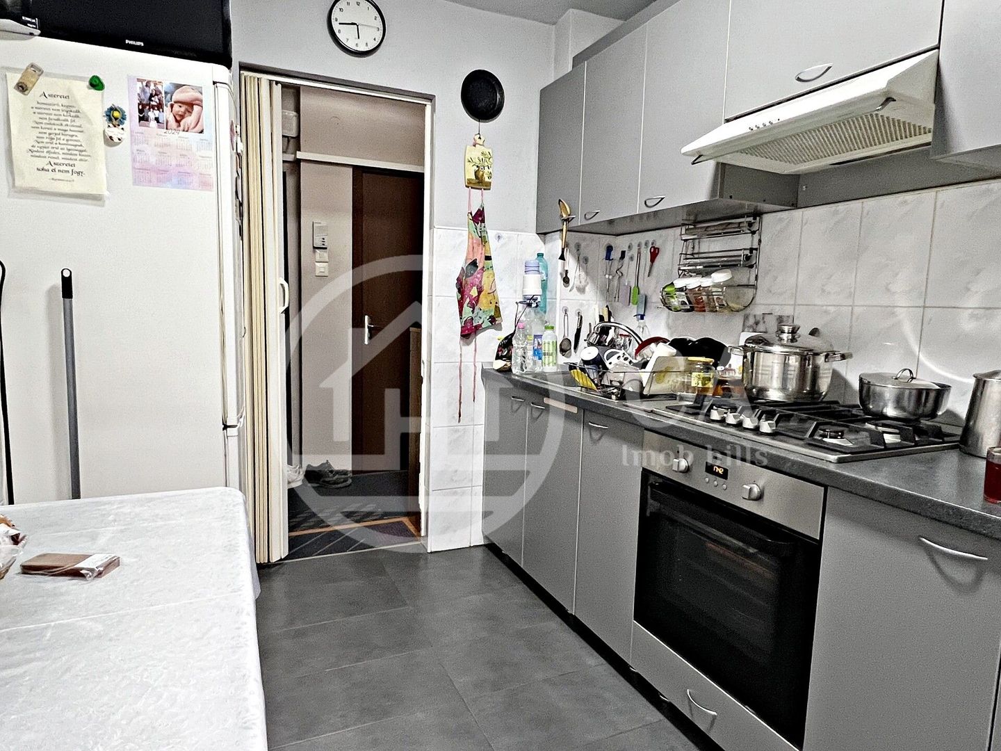 Apartament cu 3 camere de vanzare in zona Rogerius, Oradea - Poză 6