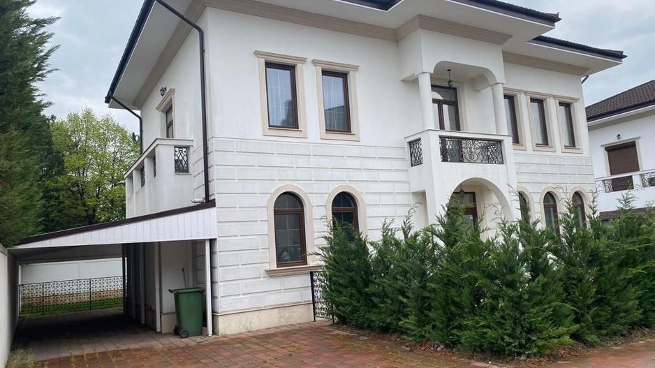 Propunem spre inchiriere vila 6 camere zona Pipera - Poză 2
