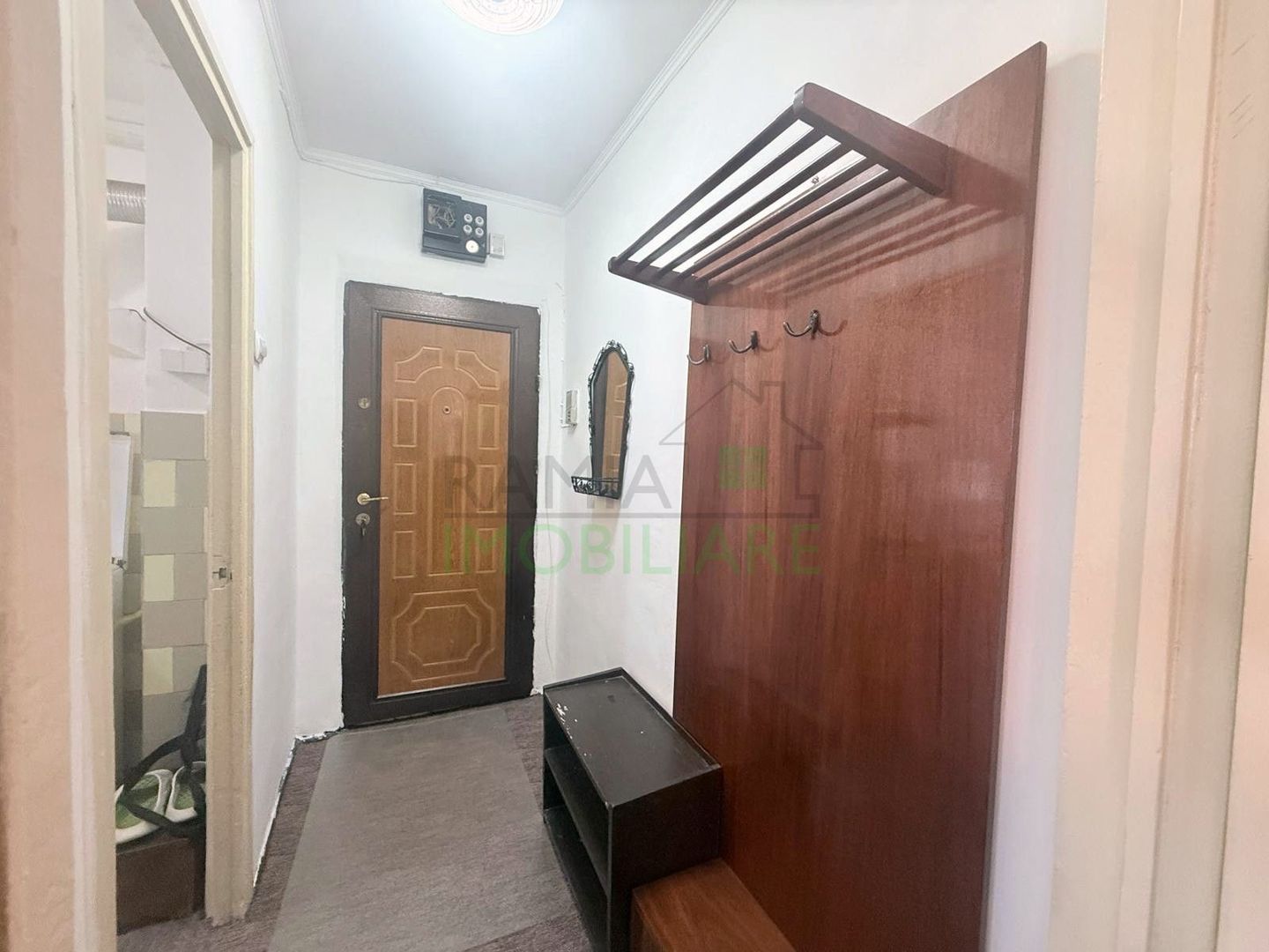 Apartament 2 camere Tractorul mobilat utilat disponibil imediat - Poză 12