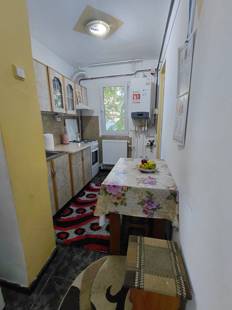 Apartament 2 camere, 45 mp, Micro 40 – Etaj 3/4, centrală termică, balcon - Poză 8