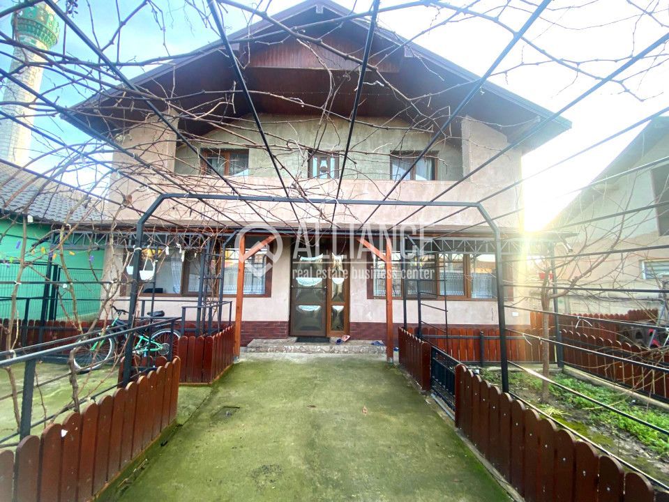 VALU LUI TRAIAN (COD 02)- Casa 6 camere teren 266 mp - Poză 2