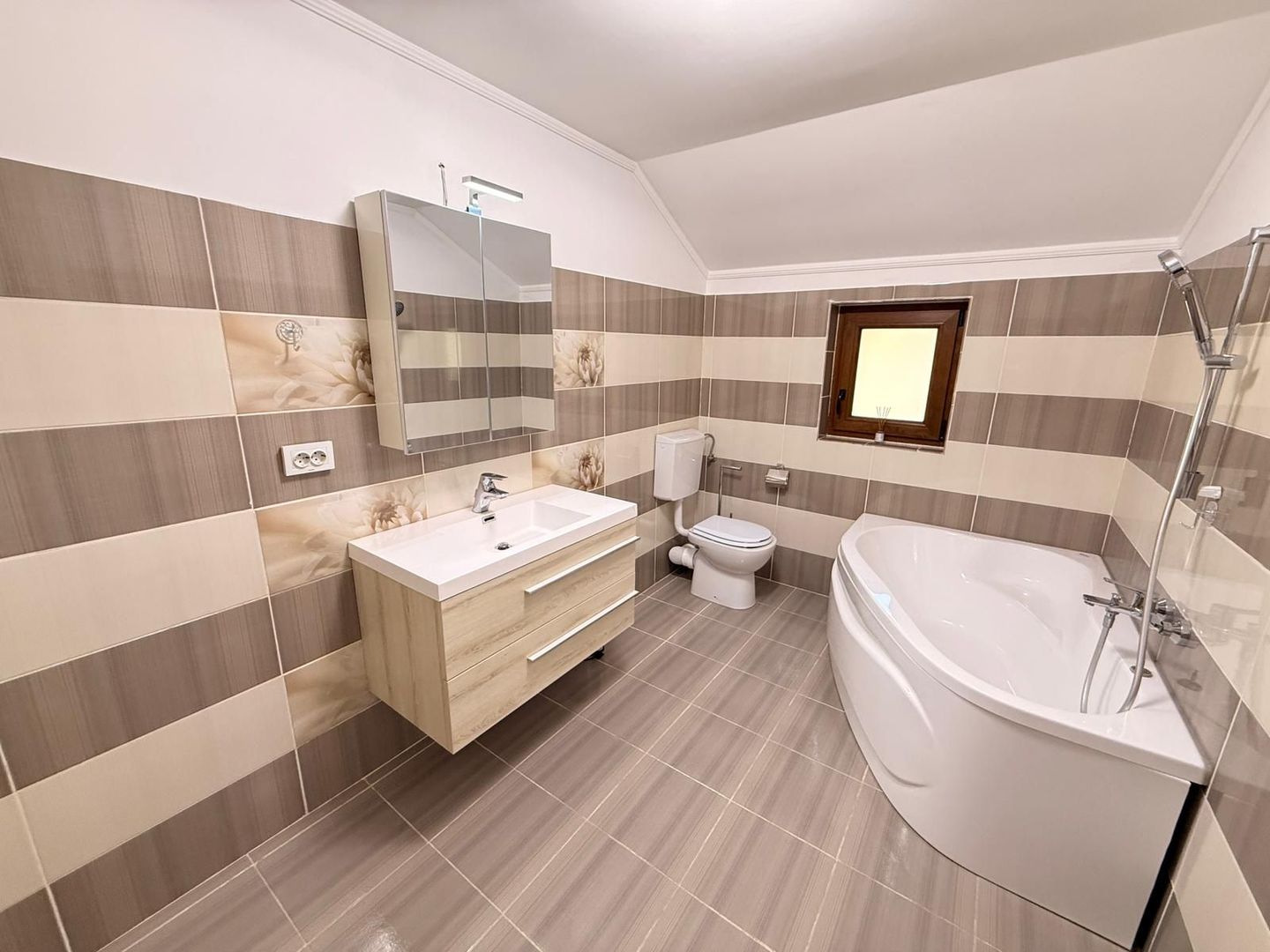 Comision 0% | Vilă individuala Tunari | Curte libera 200 mp - Poză 18