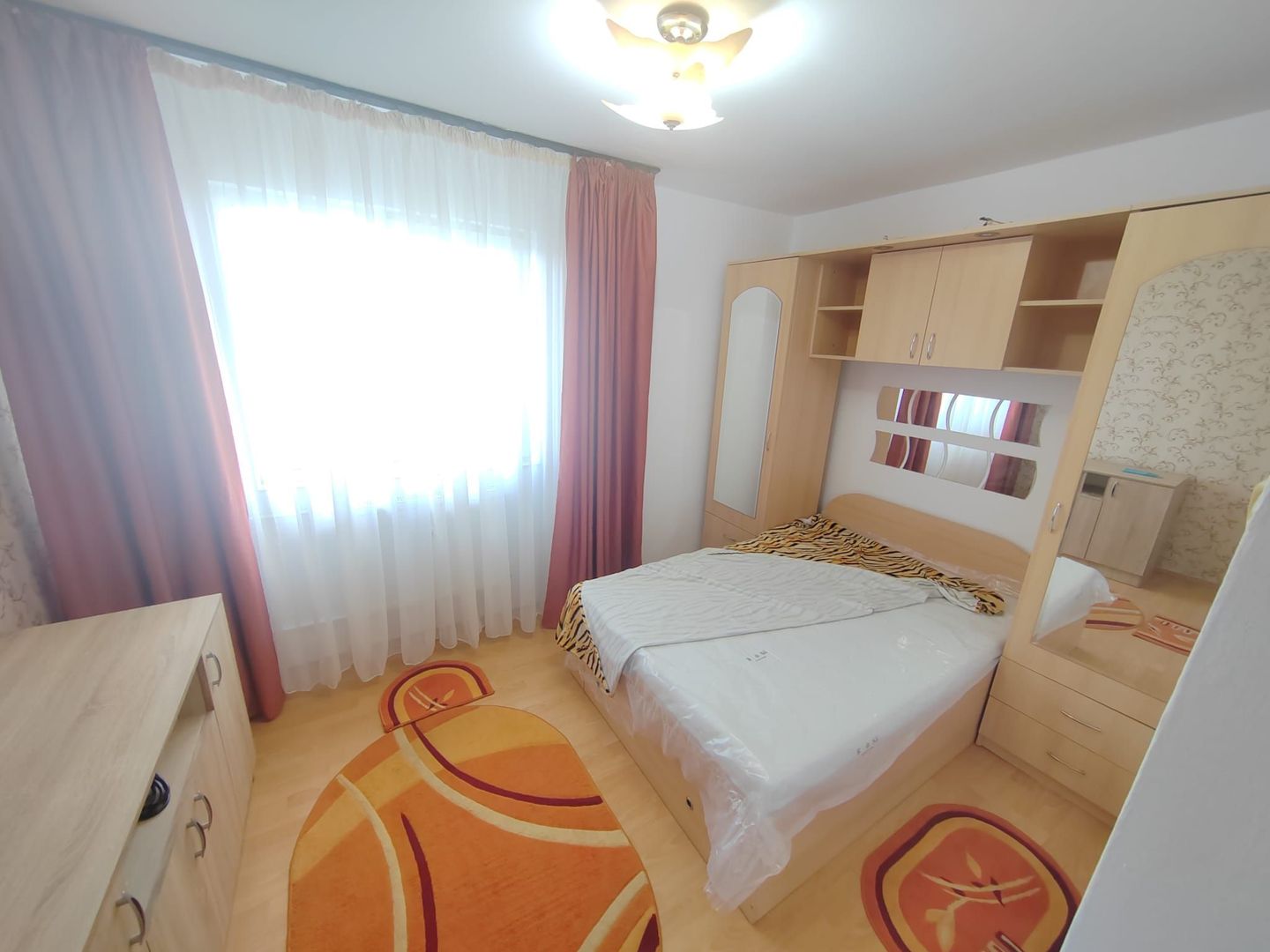 Metrou 1 Decembrie , PARCARE - Poză 3