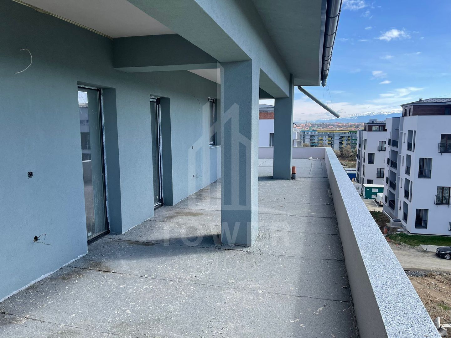 Penthouse de vanzare cu terasa de 94 mp - Poză 4