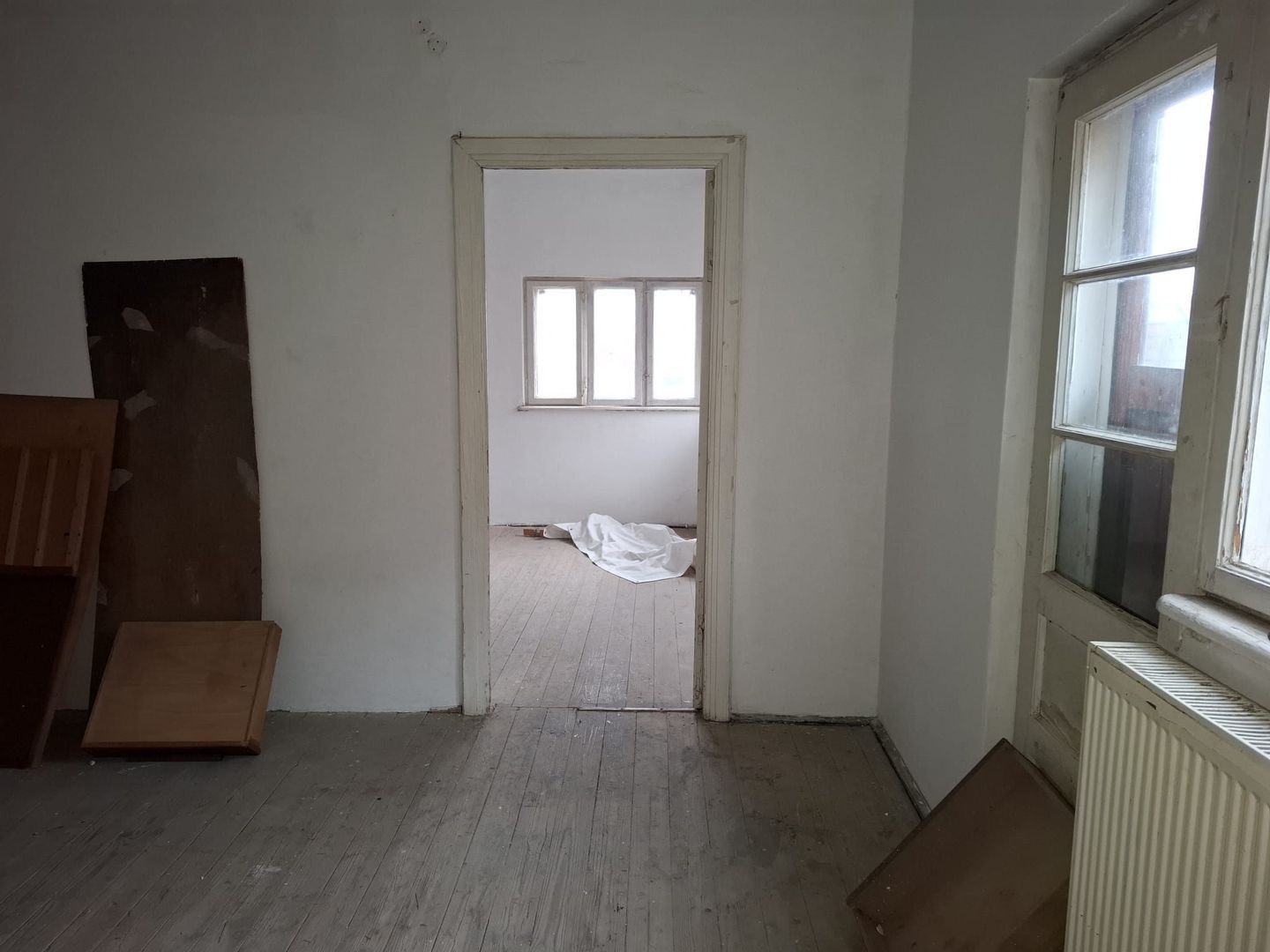 URGENT!, vila singur curte, TEREN IN PROPRIETATE, libera, NEGOCIABIL - Poză 1