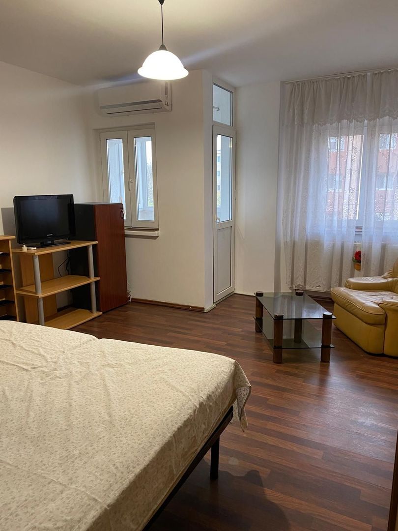 Garsonieră decomandată, spațioasă – zona Confectii - Poză 6