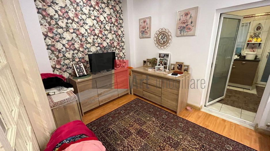 Vila "TRANO" , singur curte, P+1+pod, intimitate - Poză 8