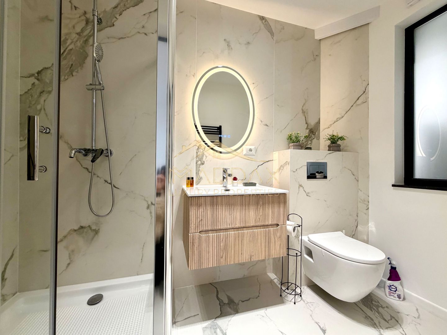 Studio *mobilat complet* // Piata Amzei - Poză 15