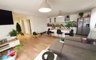 Casa pt 2 familii sau pt. clinica medicala, 8 camere, 486 mp teren - Poză 11