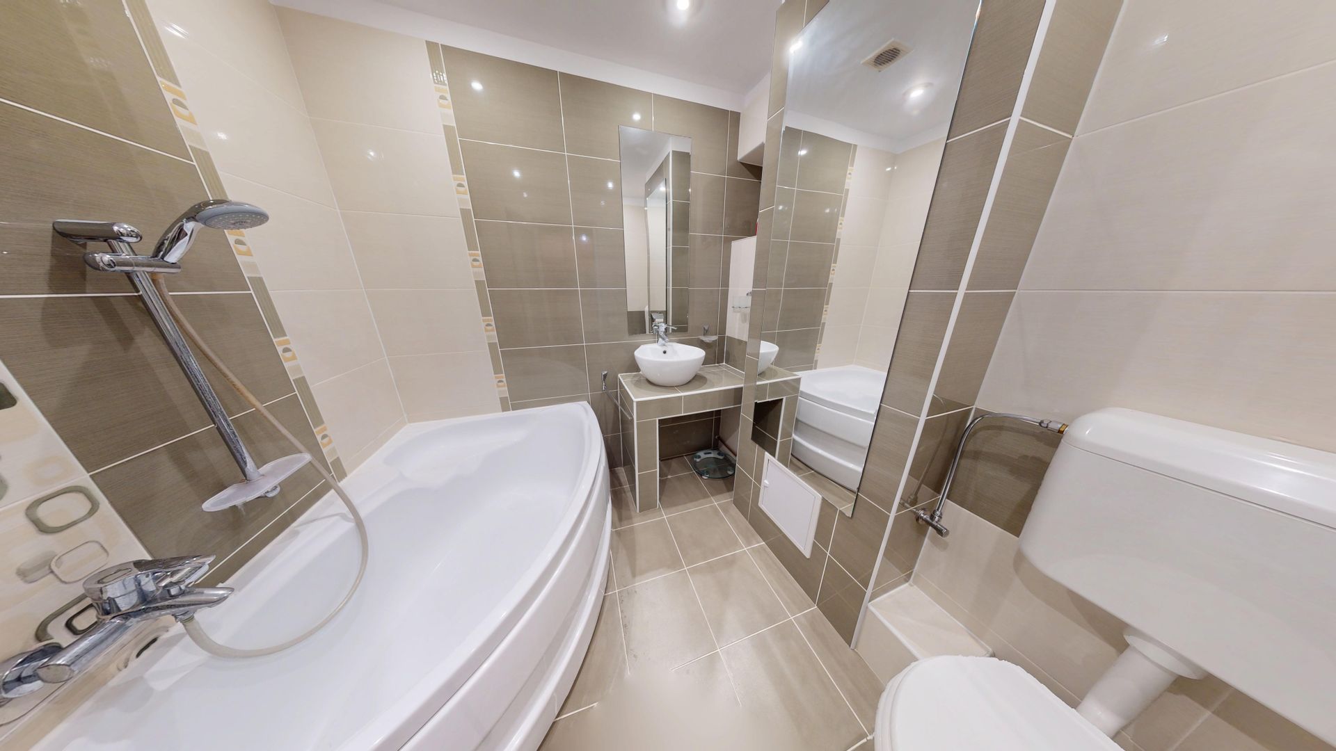 Apartament 4 Camere Racadau - COMISION 0% - - Poză 9