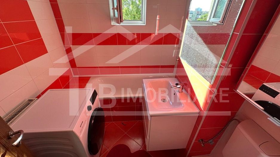 Apartament cu 3 camere, 90mp, decomandat, Zona EON - Poză 9