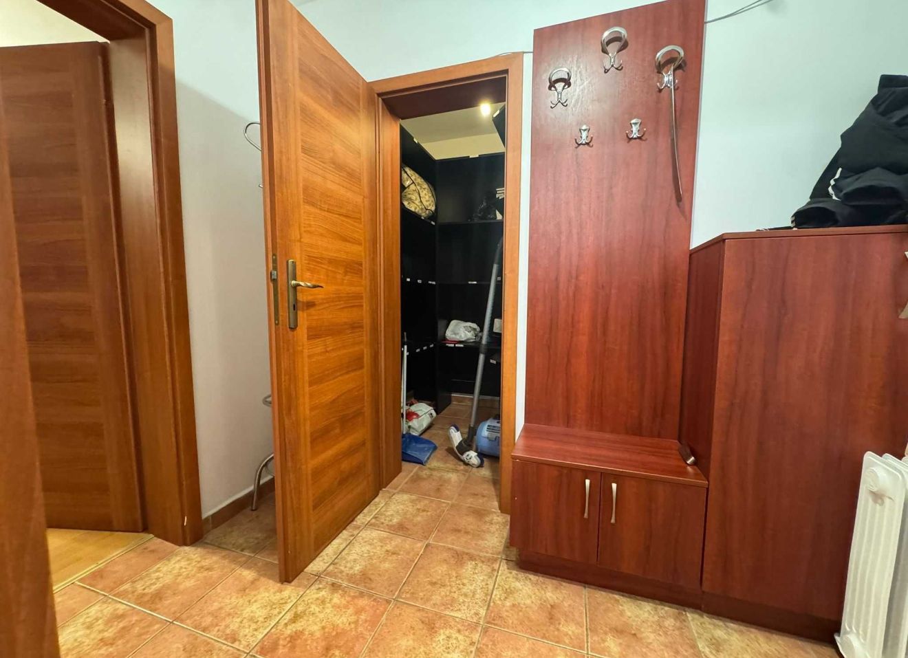 AP. 4 CAMERE STEFAN CEL MARE,PET-FRIENDLY, CENTRALA PROPRIE,REABILITAT - Poză 4