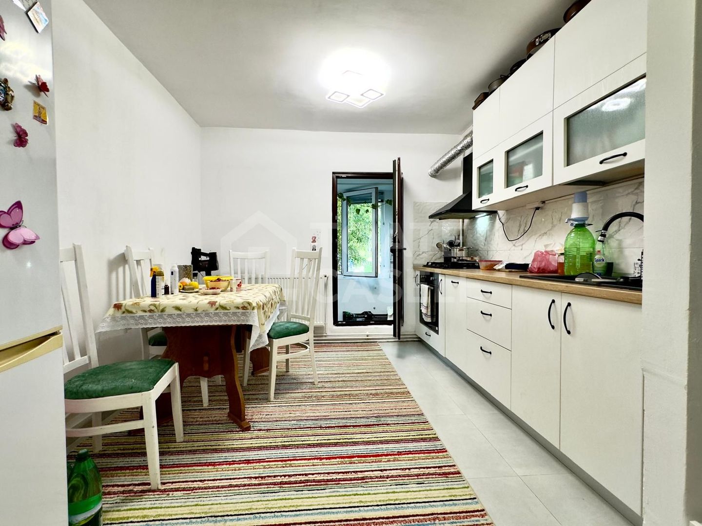 Apartament 2 camere, cartier Grigorescu - acces rapid la natura si confort urban - Poză 1