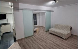 STUDIO TEIUL DOAMNEI, BOILER, BUCATARIE INCHISA, MOBILAT/UTILAT - Poză 1