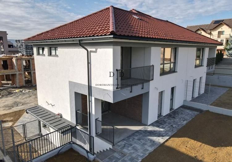 Vânzare Casă Unifamilială Cuplată | Acces privat | Tehnologii premium - Poză 3