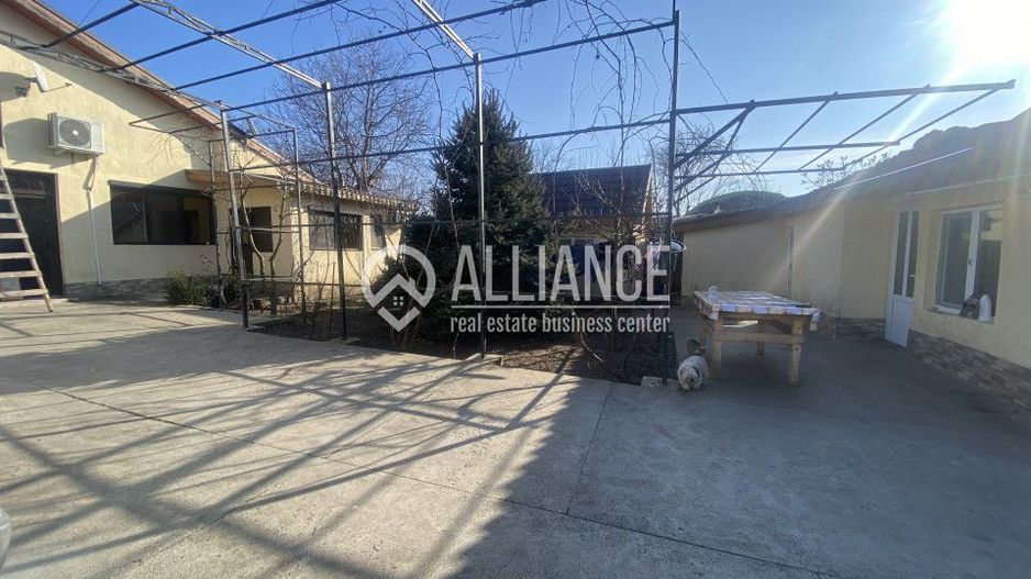 Ciocârlia de sus, Constanța.(COD 07)Casă ideală pentru două familii. - Poză 3