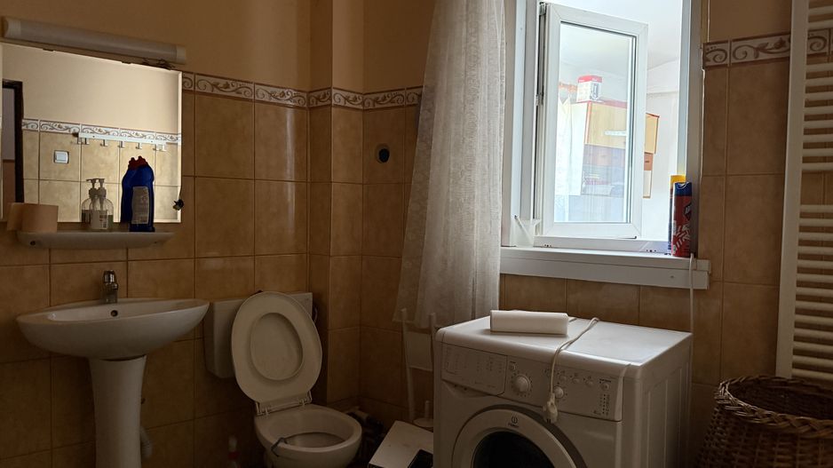 De vanzare apartament de 94MP cu curte de 90 MP - Poză 7