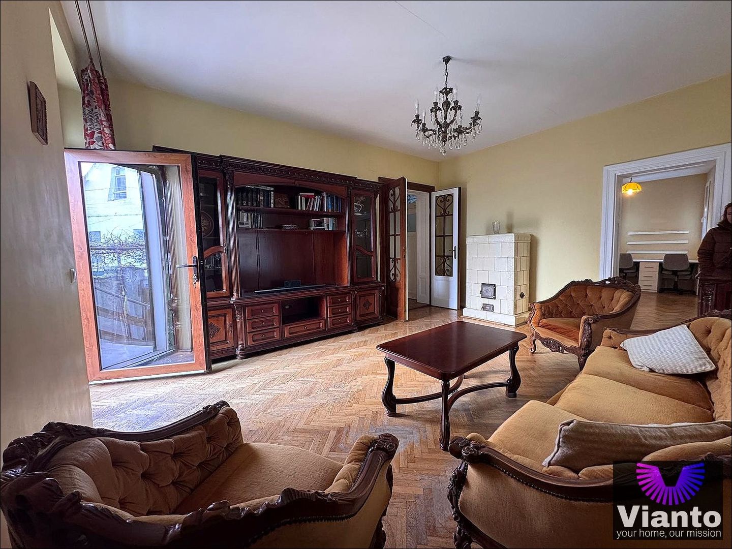 APARTAMENT 3 CAMERE LA CASA CENTRAL | CURTE PROPRIE | VICTORIEI/ PARCUL SUBARINI - Poză 1