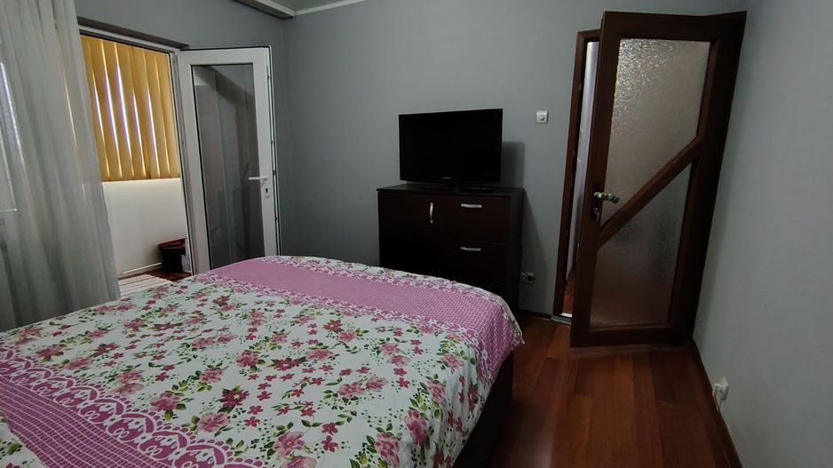 Inchiriez apartment 3 camere. - Poză 8