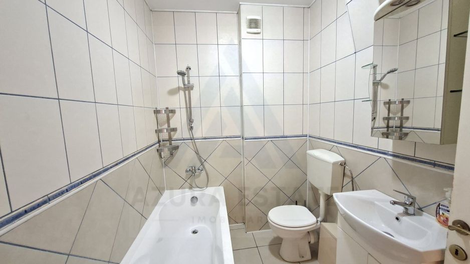 Apartament 2 camere 64 mp utili pivnita si parcare privata in Strand - Poză 11
