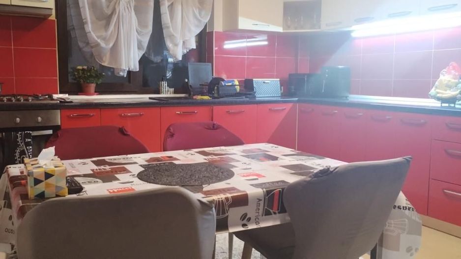 Vila 5 camere cu piscina,teren 618mp,constr.2011,Colentina-Andronache - Poză 5