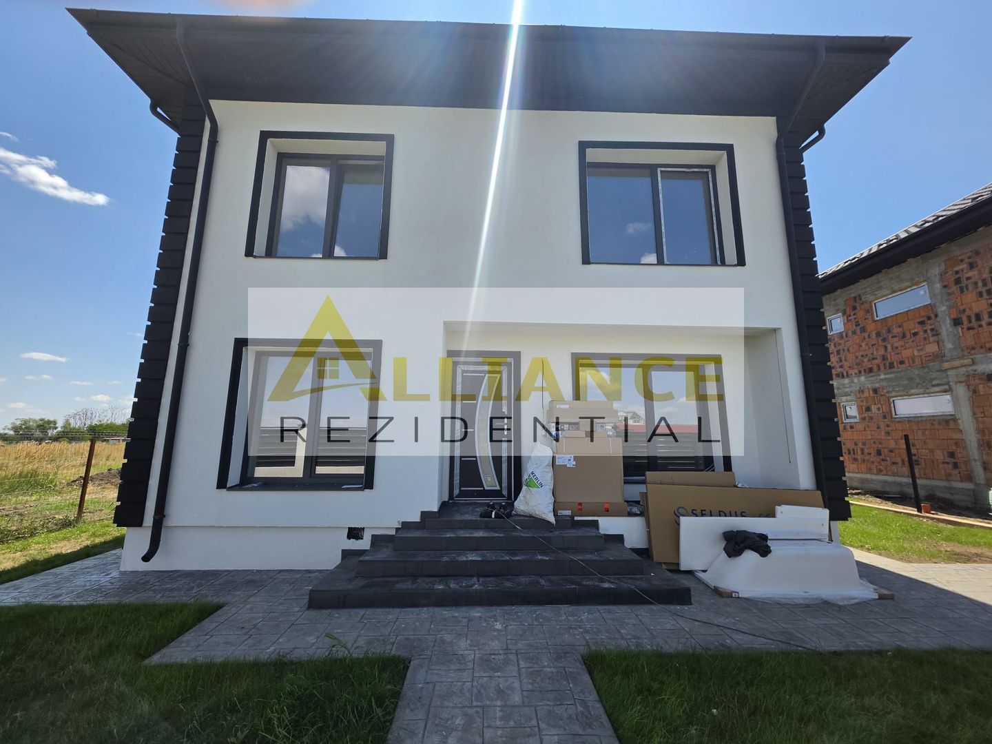 Vila 4 Camere | Curte amenajata - Poză 3