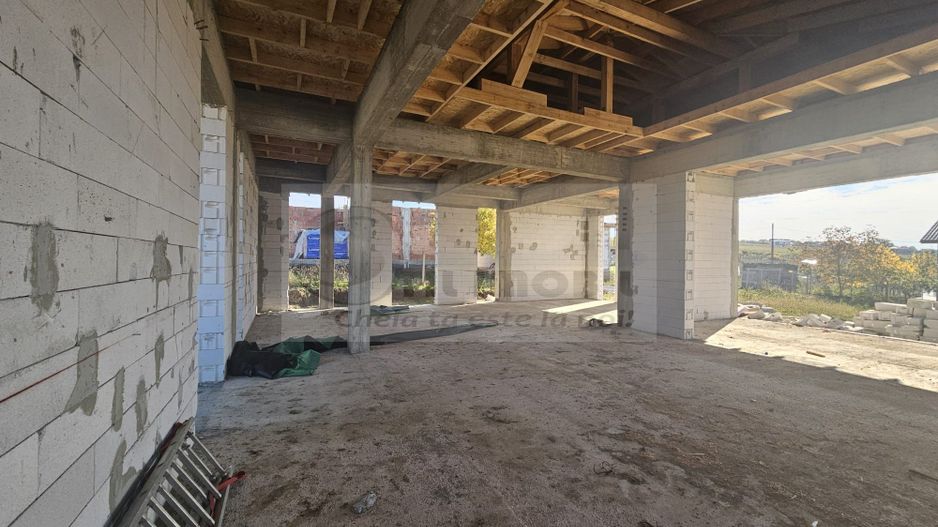 Casa plan parter - 145mp - Bucium - Poză 9