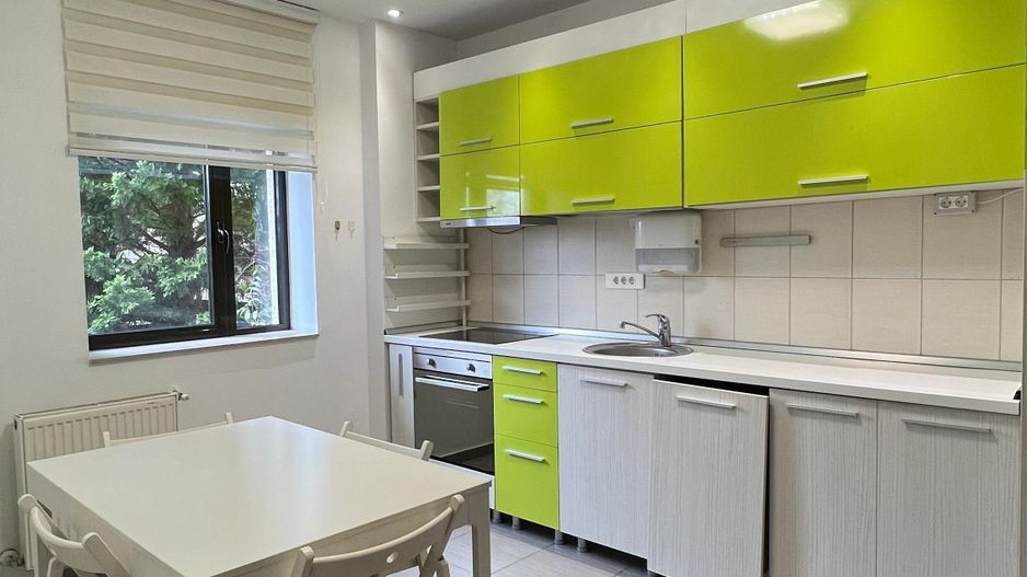 3 camere cu 84 mp de curte | 2 parcari subterane | boxa 8 mp amenajata - Poză 9