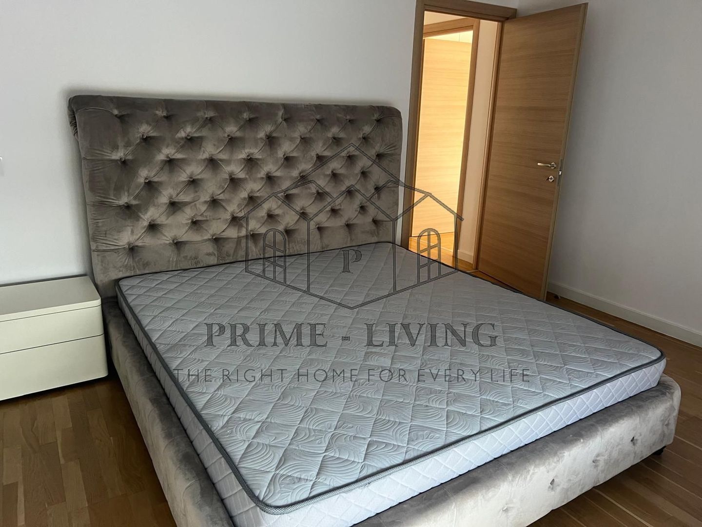 APARTAMENT CU 4 CAMERE LA INCHIRIERE IN COMPLEX REZIDENTIAL IN SISESTI - Poză 4