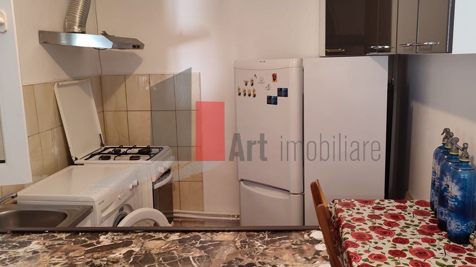 Garsoniera de inchiriat in zona Damaroaia - Poză 2