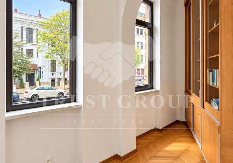 Apartament 3 camere in vila | Rosetti - Poză 2