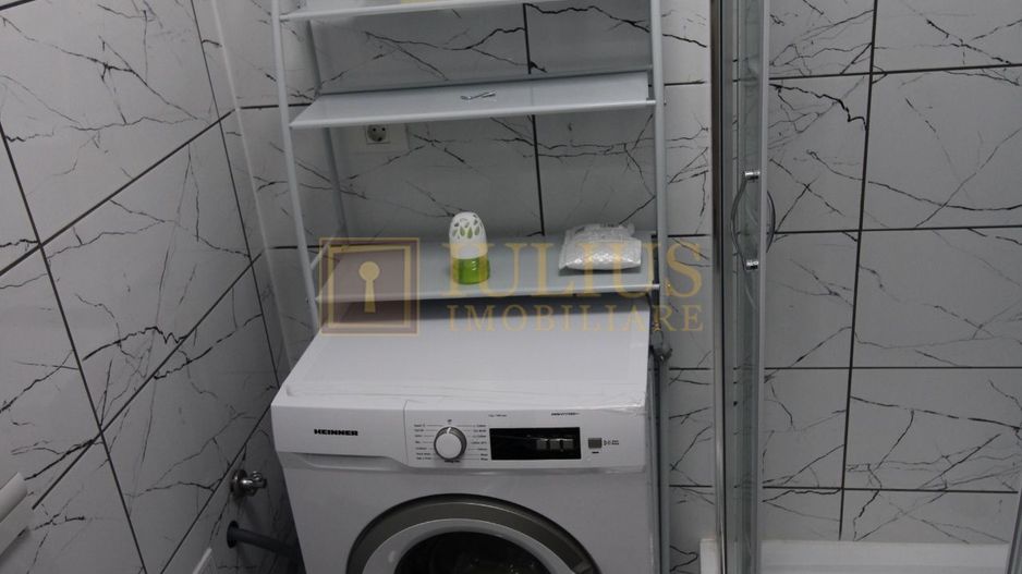 la 3-5 minute de Spitalul Judetean, Complex, centrala proprie, renovat recent - Poză 4
