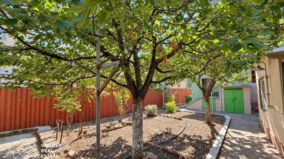 Casa din caramida, 3 camere + anexa, teren 262 mp,  zona Vlaicu - Poză 16
