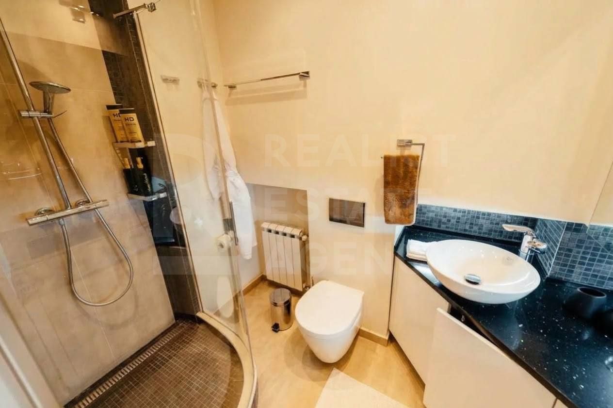 Chirie, casă, 4 camere, Centru - Poză 9