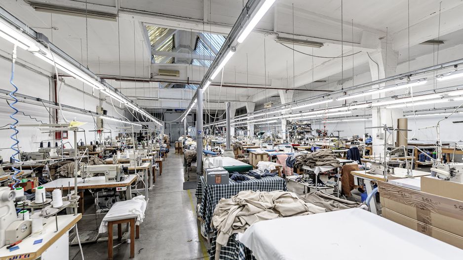 Hală industrială în suprafață de 675 mp - Poză 2