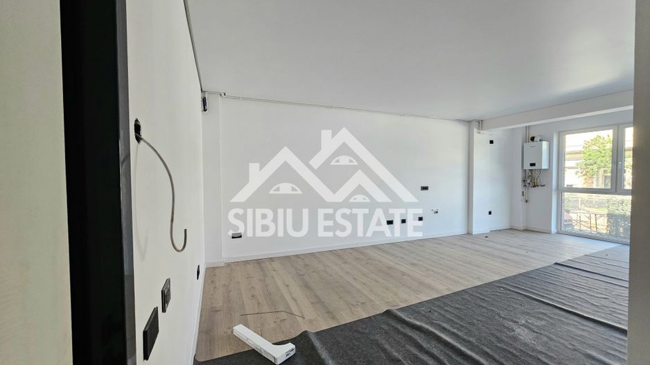 Apartament Sibiu central 3 camere, 2bai, lift garaj NOU - Poză 5
