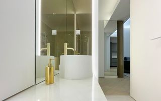 De închiriat studio complet mobilat - Dressing Walk In– Cortina North - Poză 12