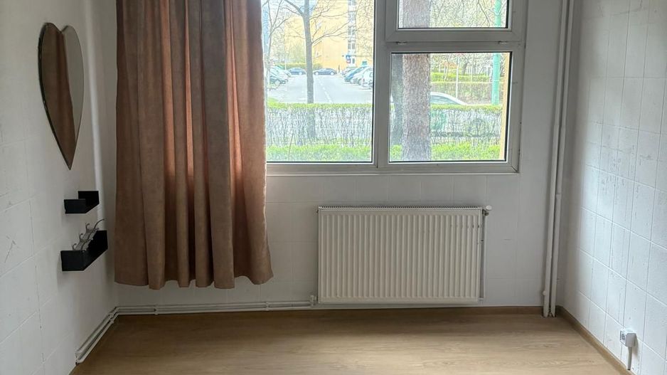 Apartament 2 camere, zona Saturn - Poză 1