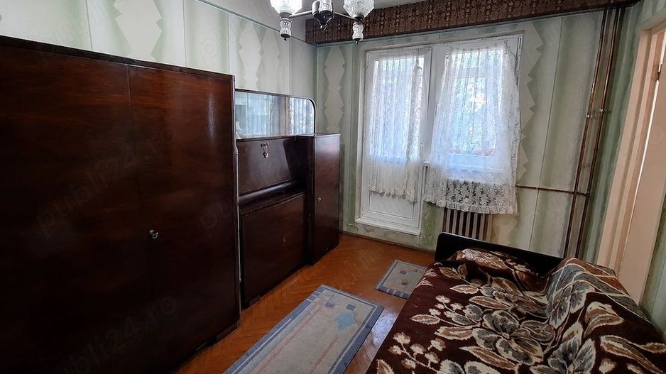 Apartament 3 camere, Zona Dacia   luminos, liniștit, cu vedere spre spațiu verde - Poză 4