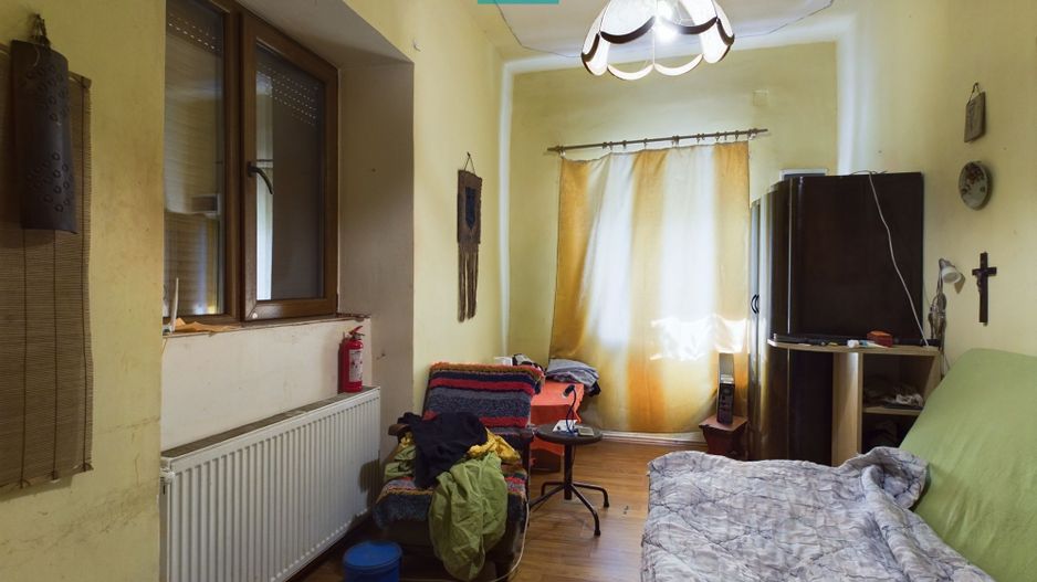 Casă cu livadă de pomi în Dorobanți - Poză 5