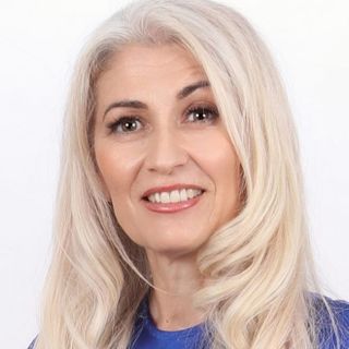 Alina Tarita - Tower Imob